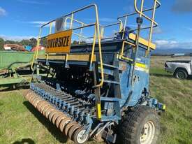 AgrowPlow 18 TPL Attach Drills - picture0' - Click to enlarge