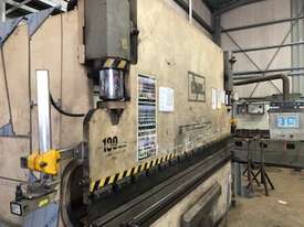 DYE 100 Tonne CNC 4 Axis Press Brake  - picture2' - Click to enlarge