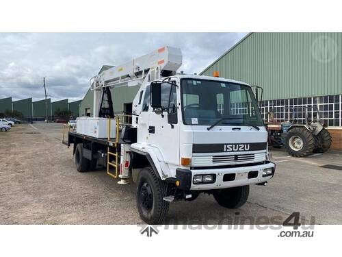 Isuzu FTS700