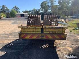 Hyster Grid Roller 1800mmx1600mm Drum, Over All Length 5400mmx2060mm, Bartlett Ball Hitch, Adjustabl - picture1' - Click to enlarge