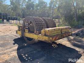 Hyster Grid Roller 1800mmx1600mm Drum, Over All Length 5400mmx2060mm, Bartlett Ball Hitch, Adjustabl - picture2' - Click to enlarge