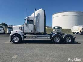 2021 Freightliner Coronado 114 - picture1' - Click to enlarge