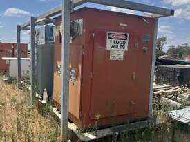 Transformer 11000 - 1000Volts - picture0' - Click to enlarge