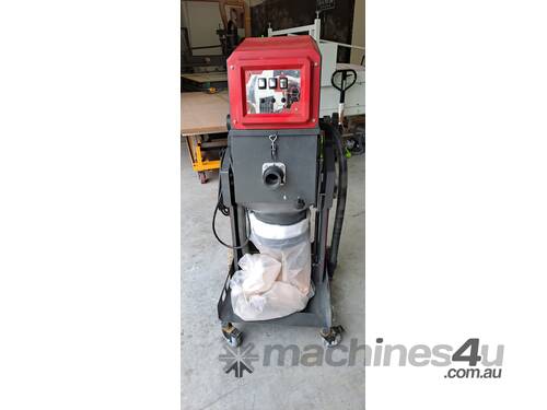 Industrial Vacuum Cleaner