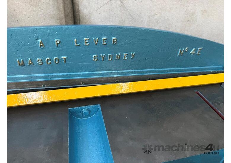 AP Lever 4E Treadle Guillotine 1244mm x 1.2mm, with back gauge