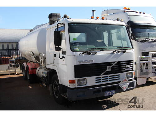 1993 VOLVO FL10 TANK TRUCK