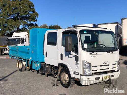 2014 Isuzu NPR 300 Crew Cab Tipper