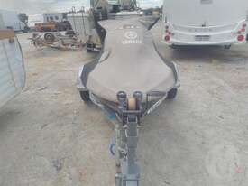 Yamaha GP1300 Wave Runner - picture0' - Click to enlarge