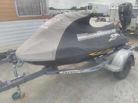 Yamaha GP1300 Wave Runner - picture1' - Click to enlarge