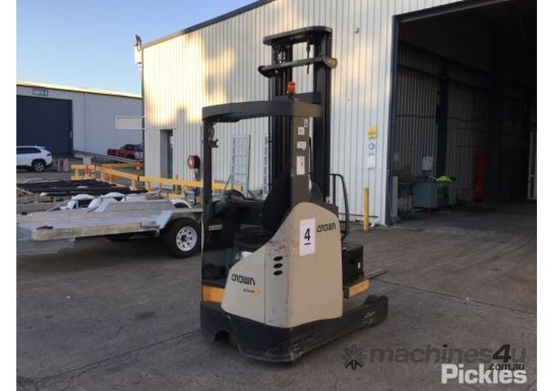Used Crown Crown Electric Pallet Forklift Powered Pallet Trucks in