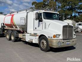 2000 Kenworth T401 Fuel Tanker Day Cab - picture0' - Click to enlarge