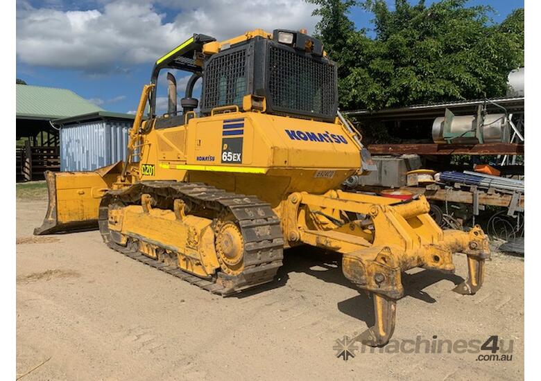 caption 2011 Komatsu D65 EX-17 Dozer