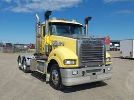 Mack CLXT Superliner - picture0' - Click to enlarge