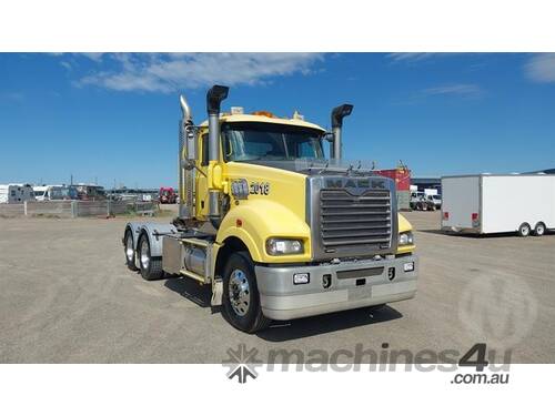 Mack CLXT Superliner