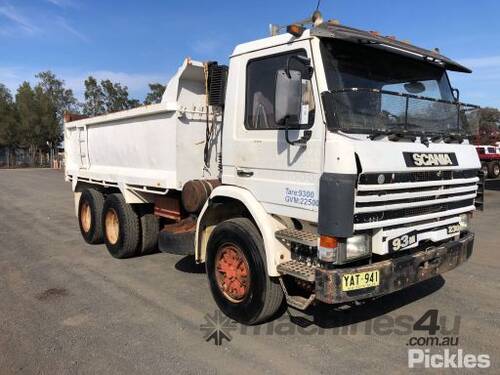 1990 Scania P93M Tipper