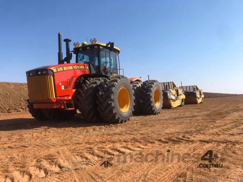 caption Tractor: 4WD SCRAPER SPECIAL 520 | 570