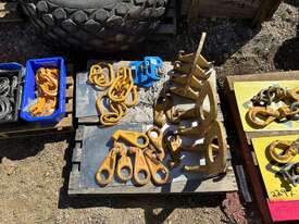 Assorted Lifting Gear - picture0' - Click to enlarge