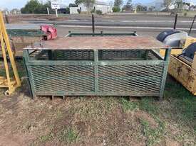 1 x Steel Work Bench - picture0' - Click to enlarge