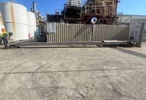 Large 12.4m troughed style bulk handling conveyor 1.1kw motor 295mm rubber belt Large 12.4m troughed style bulk handling conveyor 1.1kw motor 295mm rubber belt