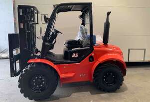 New 3ton 2WD Rough Terrain Forklift / 4m lift / Diesel