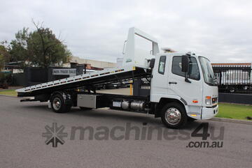   FUSO FIGHTER 1124 AUTOMATIC TILT TRAY WITH POWERFUL 240 HP MOTOR