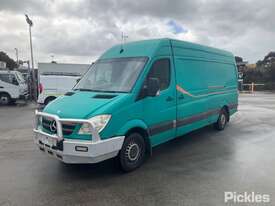 2010 Mercedes-Benz Sprinter Van - picture1' - Click to enlarge