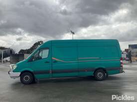 2010 Mercedes-Benz Sprinter Van - picture2' - Click to enlarge