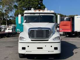 2019 Freightliner Columbia CL112 FLX Walking Floor - picture0' - Click to enlarge
