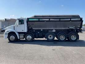 2019 Freightliner Columbia CL112 FLX Walking Floor - picture2' - Click to enlarge