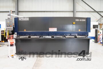 Stock Clearance -Edwards Pearson 3.2m X 6mm Swing Guillotine