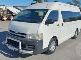 Toyota Hiace - picture1' - Click to enlarge