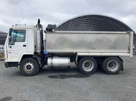 1998 Volvo FL10 Tipper - picture2' - Click to enlarge