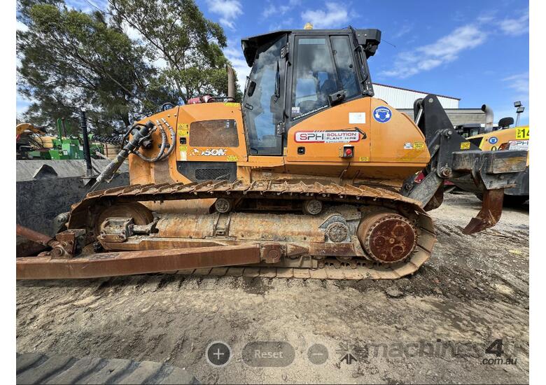 caption 2018 Case 2050M Crawler Dozer | GPS wired