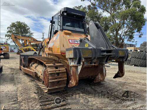 caption 2018 Case 2050M Crawler Dozer | GPS wired