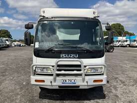2002 Isuzu FRR500 Pantech - picture0' - Click to enlarge