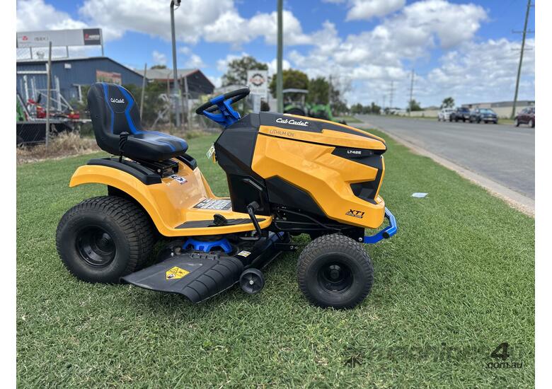caption Cadet Cadet XT1 LT 42 E Electric Ride-on