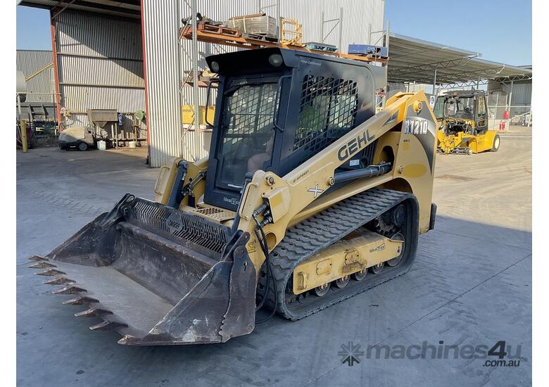 caption Gehl RT210 Tracked Skid Steer Loader Low 1040 Hours YOM 2019