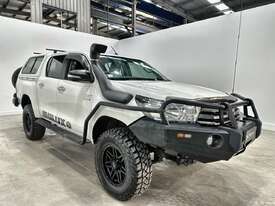 2016 Toyota Hilux SR Dual Cab Utility (Diesel) (Auto) W/ Canopy - picture0' - Click to enlarge