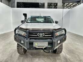 2016 Toyota Hilux SR Dual Cab Utility (Diesel) (Auto) W/ Canopy - picture2' - Click to enlarge