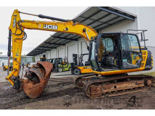 caption Price Reduction! 2016 JCB JS130LC Tracked Excavator – High Performance