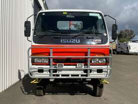 2001 Isuzu NPS 4X4 Rural Fire Truck - picture0' - Click to enlarge