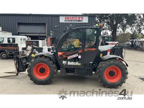 caption Bobcat AG Telehandler 3570