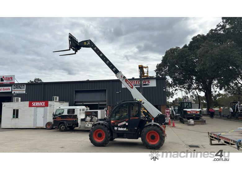 caption Bobcat AG Telehandler 3570
