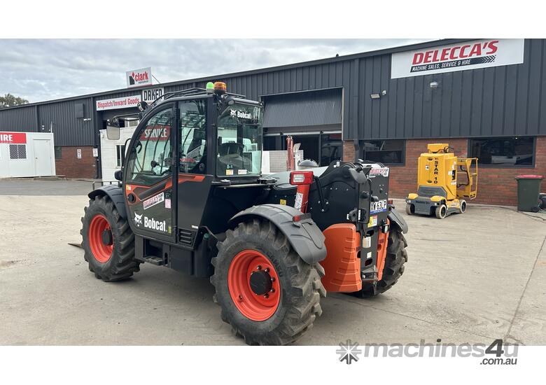 caption Bobcat AG Telehandler 3570