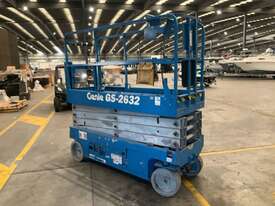 Genie GS-2632 Scissor Lift - picture0' - Click to enlarge