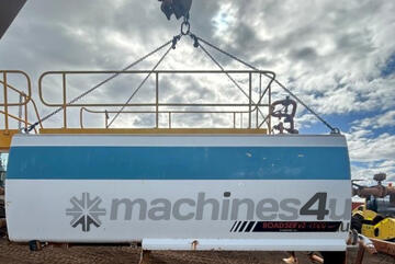 (8138) Truck water tank (Jandakot, WA)