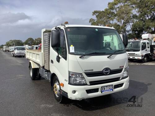 2020 Hino 300 917 Tipper