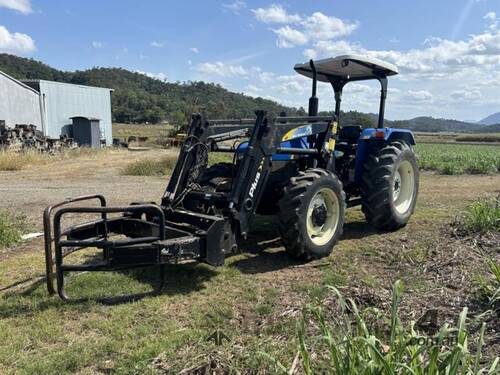 2010 NEW HOLLAND TT75 TRACTOR