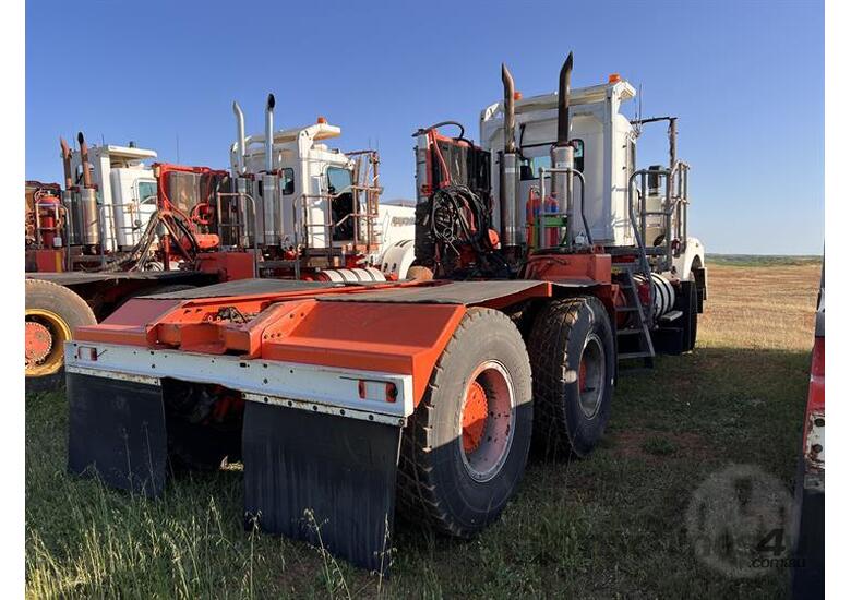 caption Kenworth C540