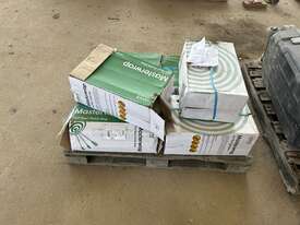 Pallet of Plastic Wrap (Unreserved) - picture1' - Click to enlarge